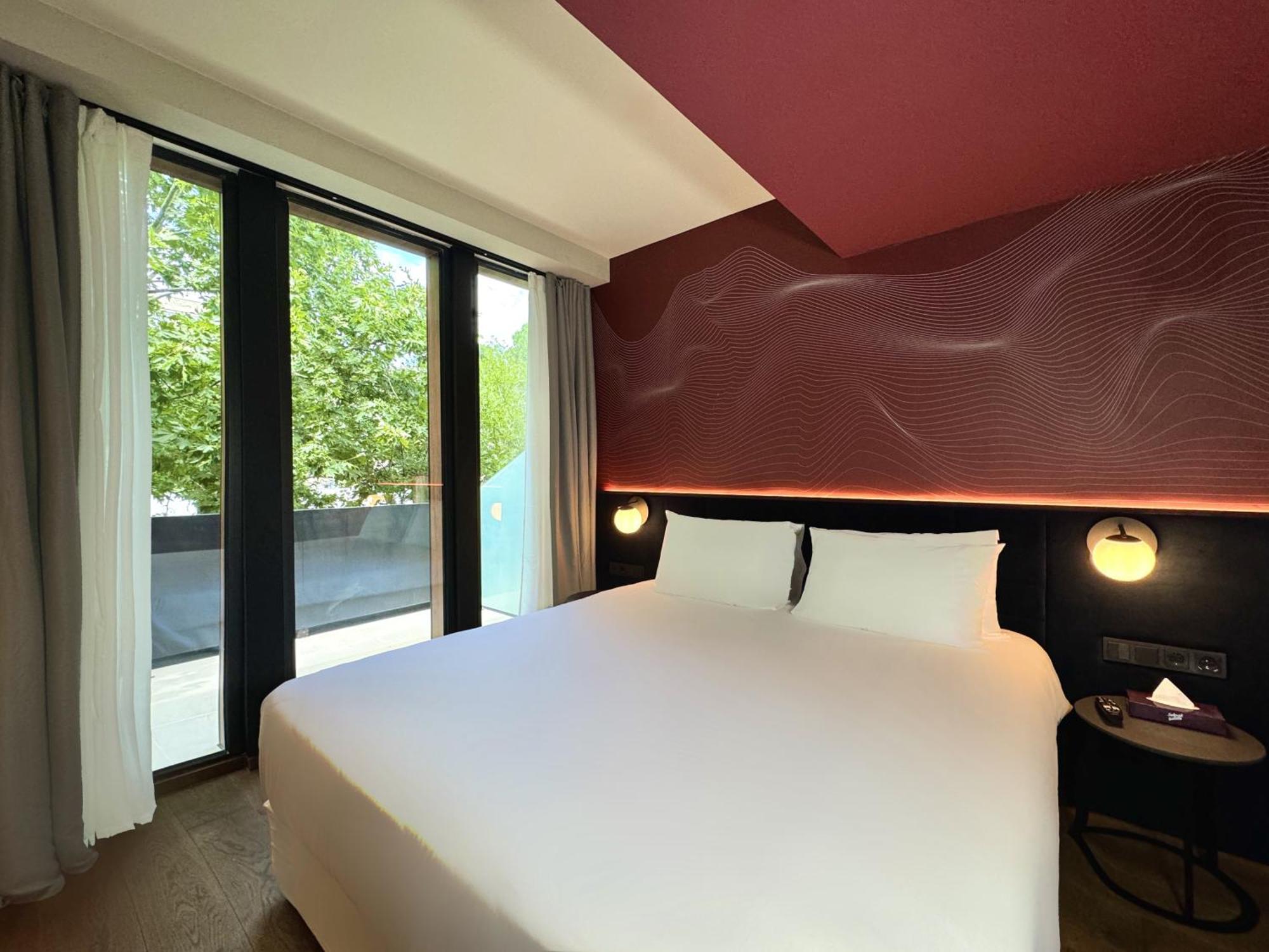Tbilisi Edition - Design Hotel & Private Spa Экстерьер фото