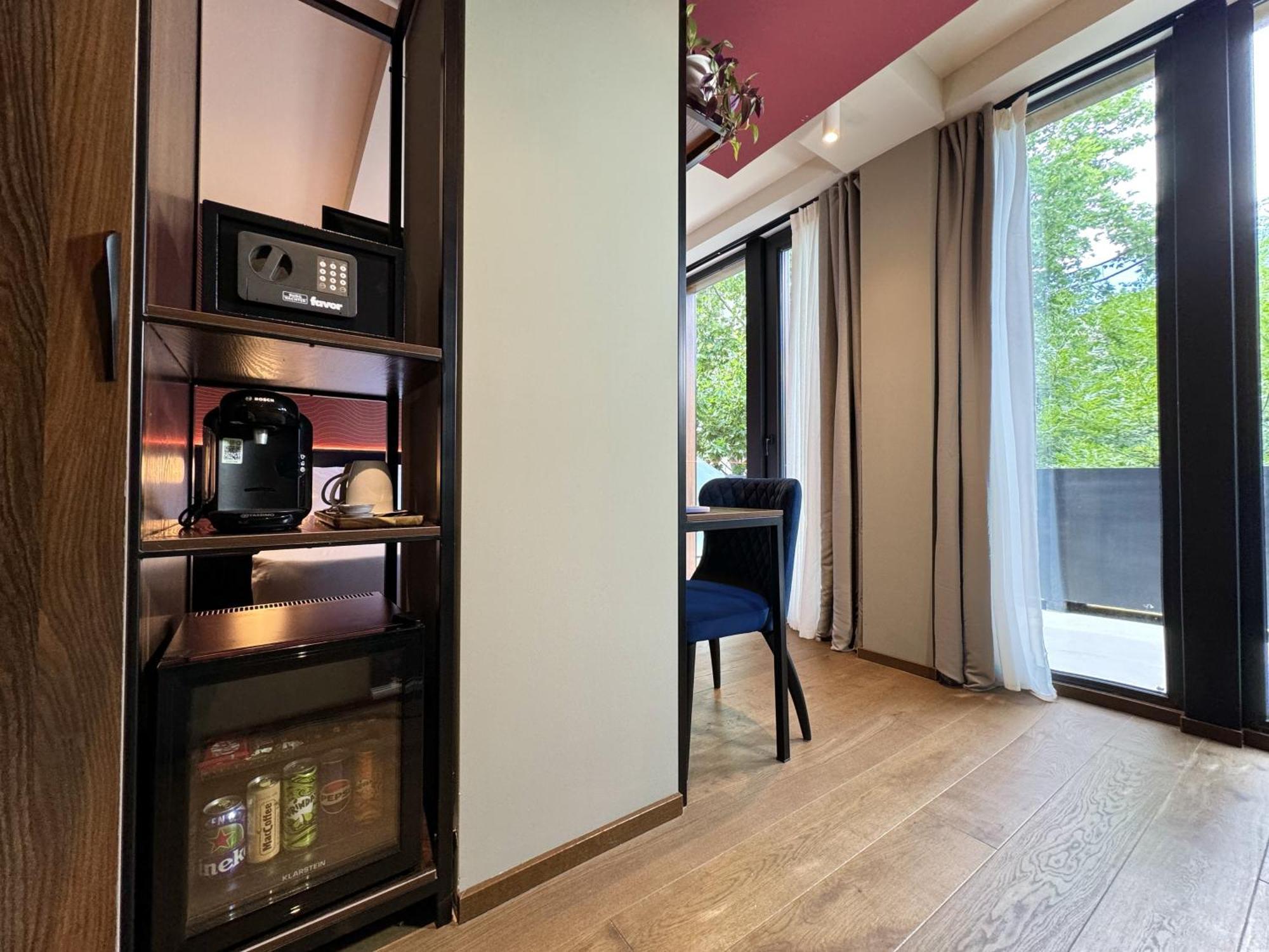 Tbilisi Edition - Design Hotel & Private Spa Экстерьер фото