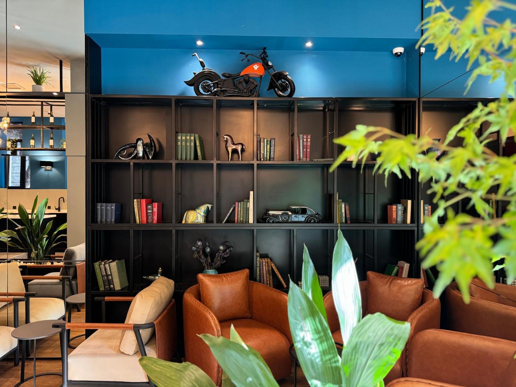 Tbilisi Edition - Design Hotel & Private Spa Экстерьер фото